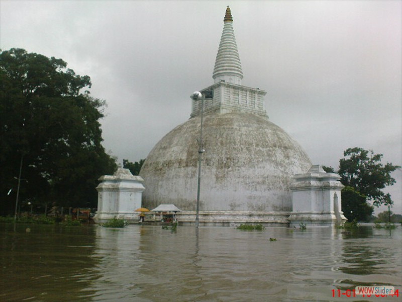 21.4 Somawathie Stupa, under flood water