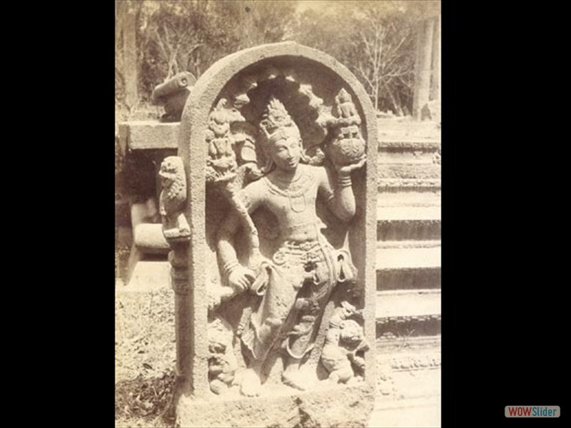 23.1 Stone Figure Guardstone (Muragala)